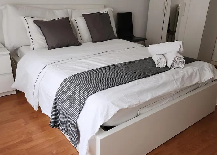 Gare-30a-3 * Lausana